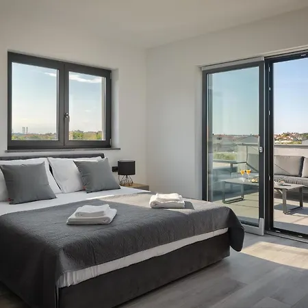 Modern Nea With Outdoor Pool In