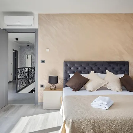 Willa Modern Nea With Outdoor Pool In *