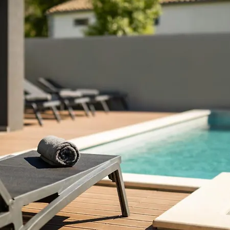 Modern Nea With Outdoor Pool In *