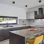 Modern Nea With Outdoor Pool In Villa